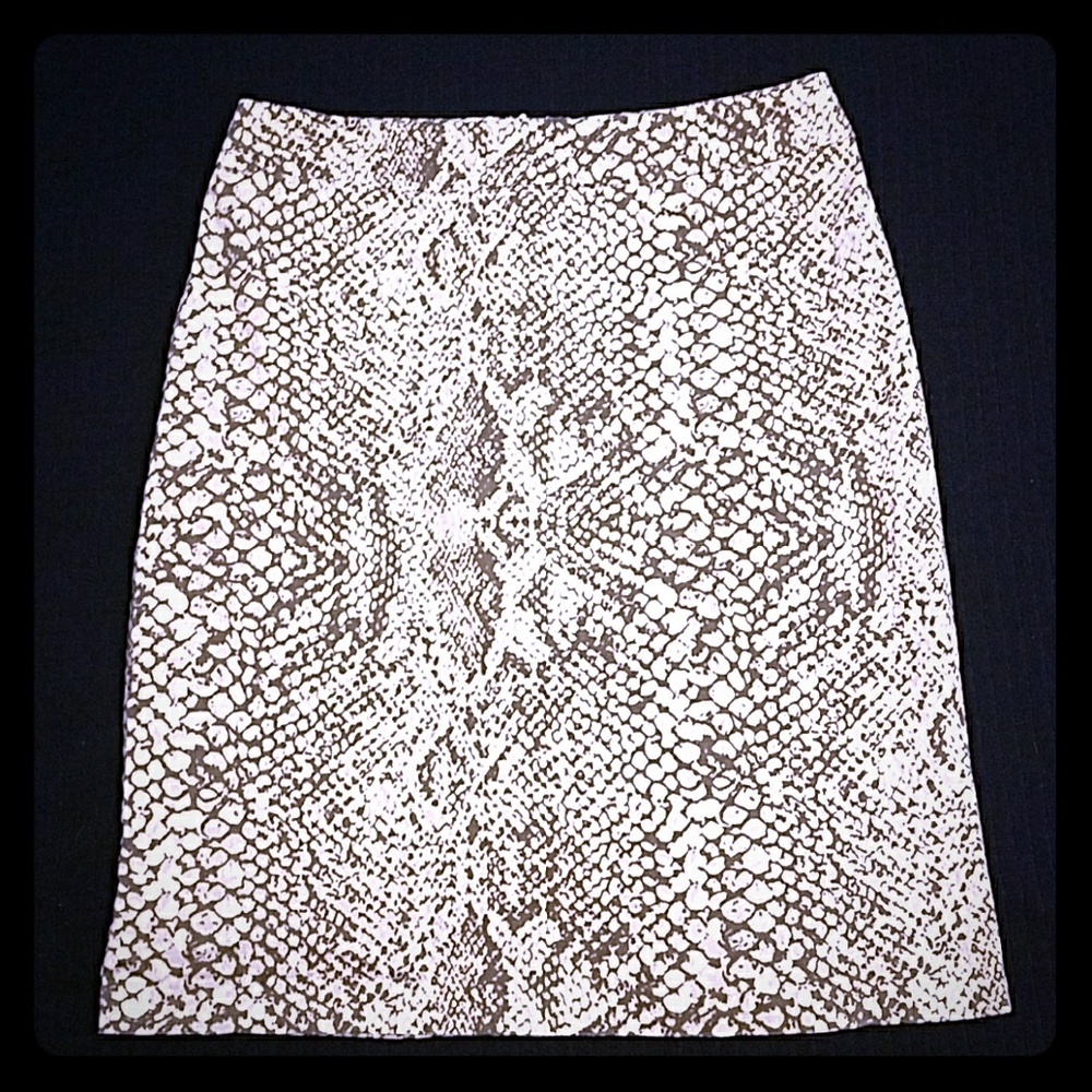 New york and co skirt. Grey animal print
